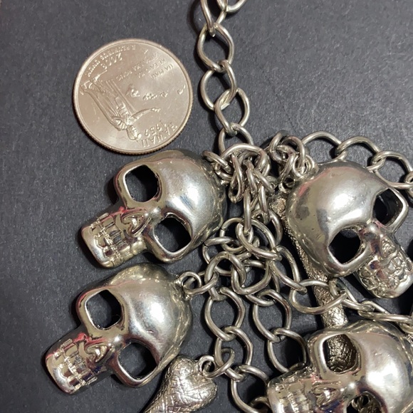 🖤LUCIA💕skull 💀 necklace - Picture 5 of 9